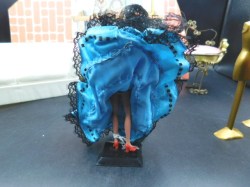 spanish dancer blue back